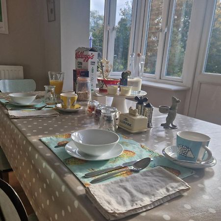 Walton Crescent Bed & Breakfast Winford Eksteriør bilde
