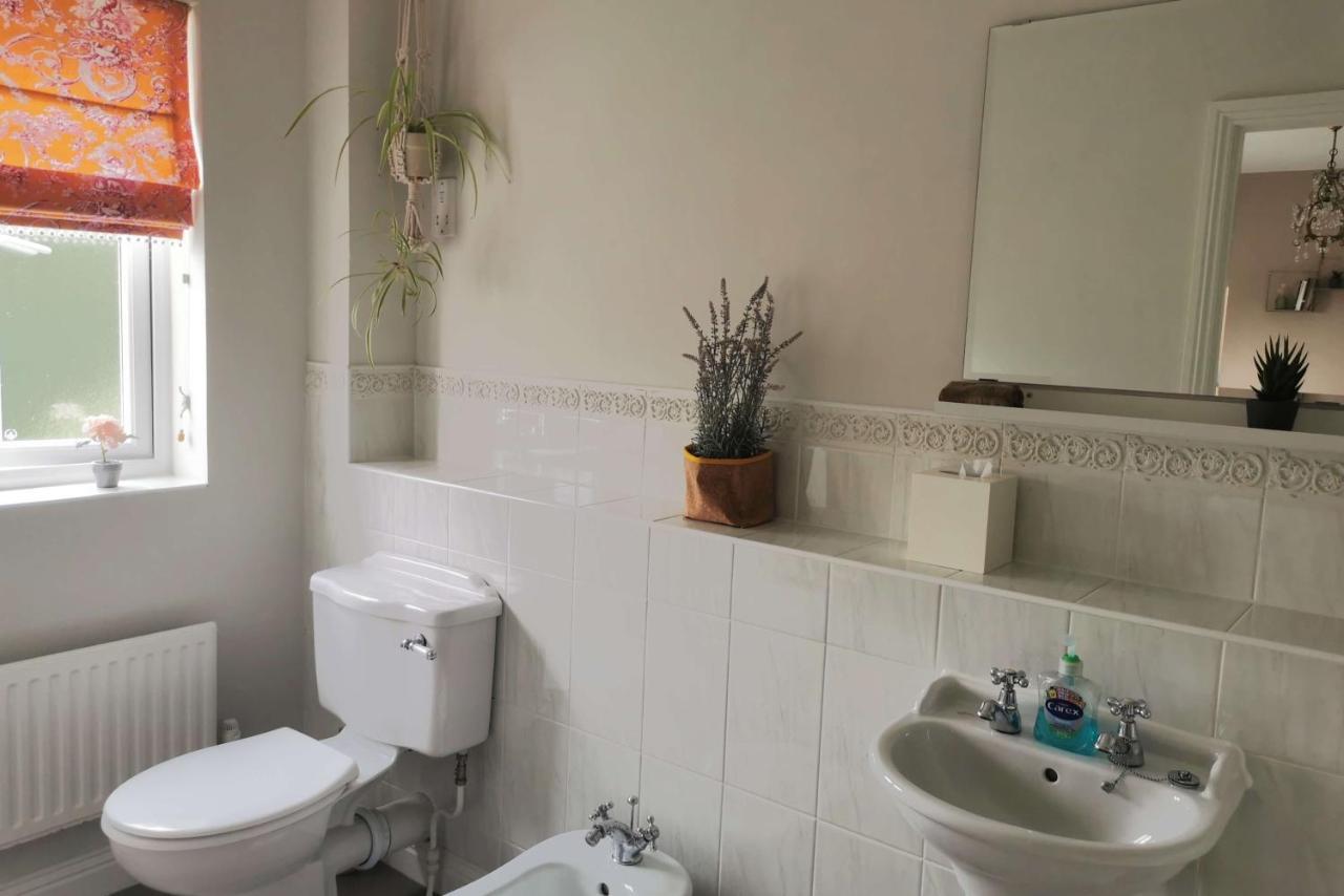 Walton Crescent Bed & Breakfast Winford Eksteriør bilde