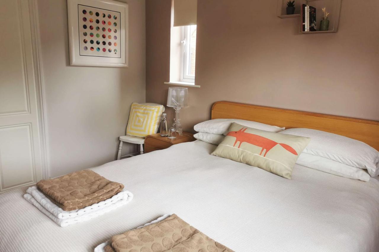 Walton Crescent Bed & Breakfast Winford Eksteriør bilde