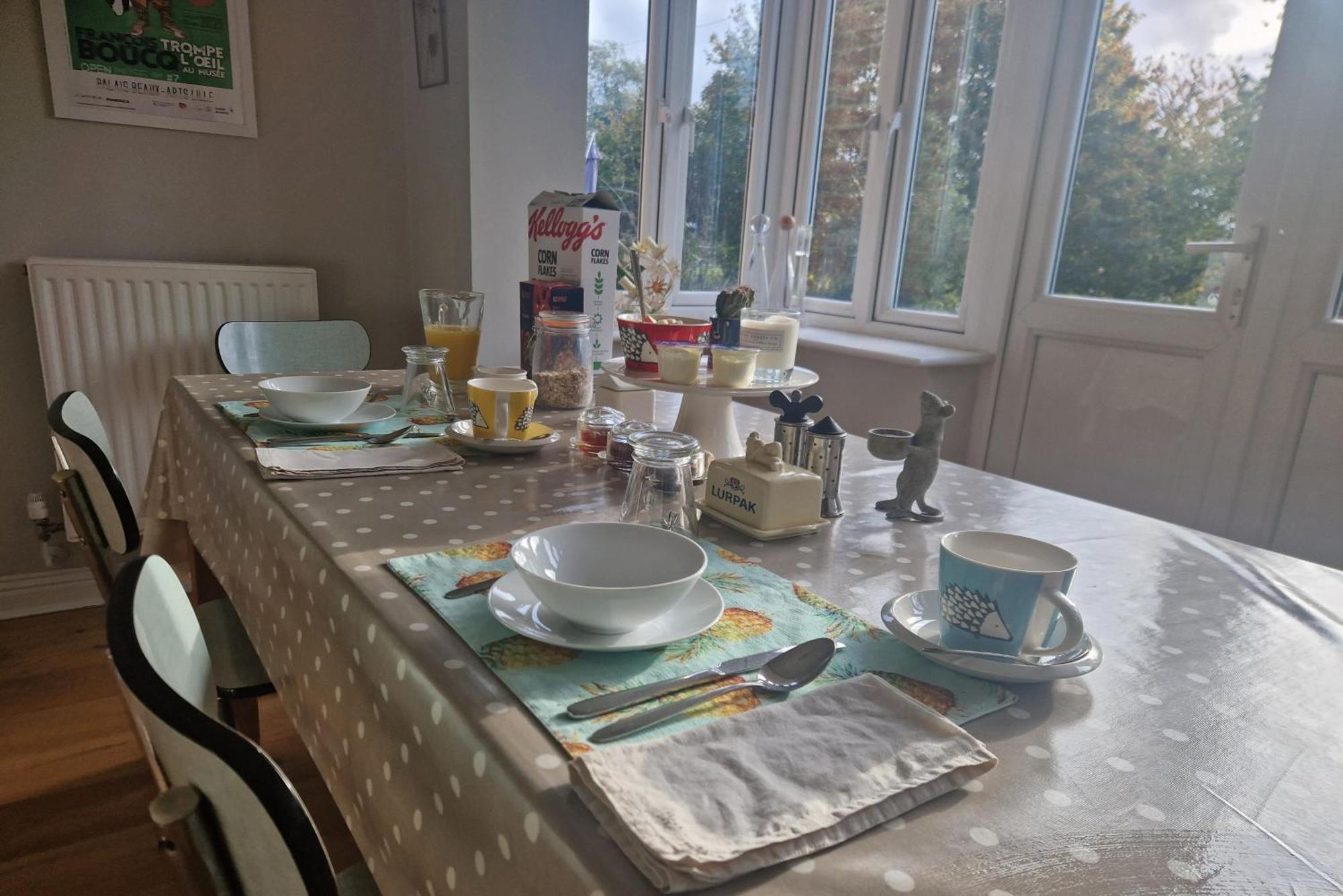 Walton Crescent Bed & Breakfast Winford Eksteriør bilde
