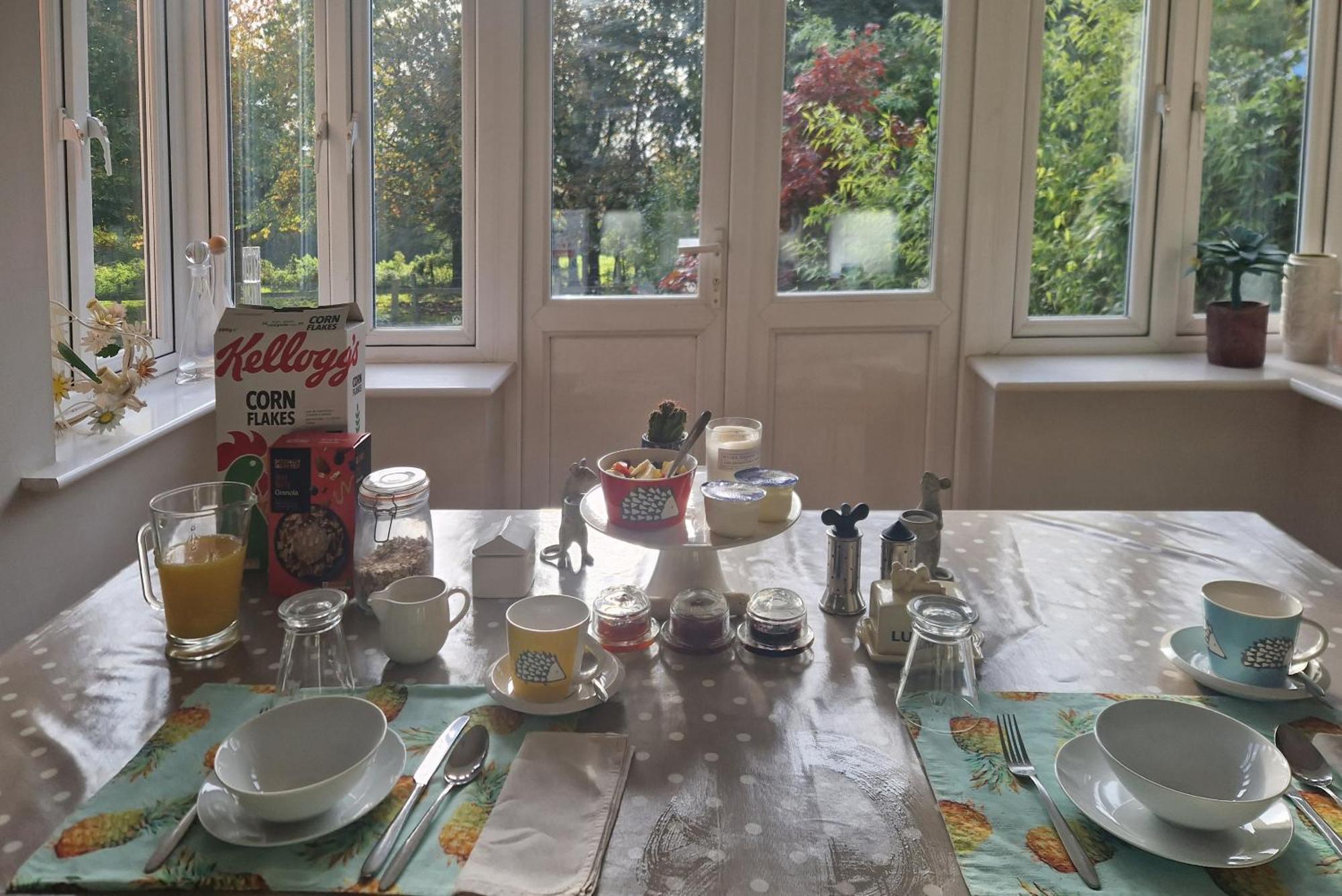 Walton Crescent Bed & Breakfast Winford Eksteriør bilde