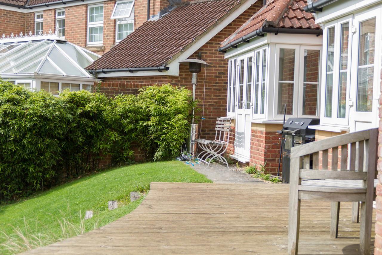 Walton Crescent Bed & Breakfast Winford Eksteriør bilde